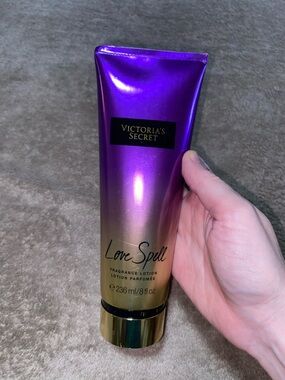Victoria's Secret Love Spell Lotion - Purple & Gold Ombre